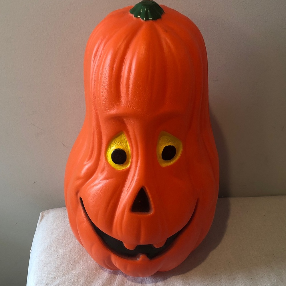 Vintage Lighted Halloween Blow Mold Happy Pumpkin Gourd Yellow Eyes 21” Tall
